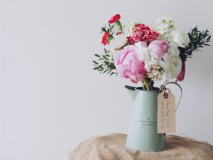 部屋に飾るおすすめの花を10種類ご紹介 華やかで癒される空間にしよう Mug Mof